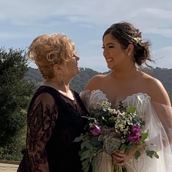 Meet your Posher, Sheri - Picture 1 of 1